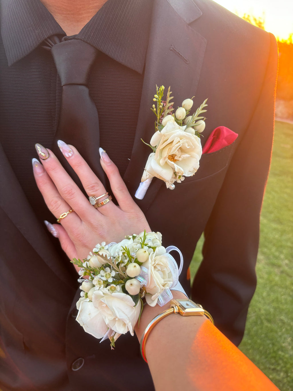 Customizable Bundle corsage and Boutonniere