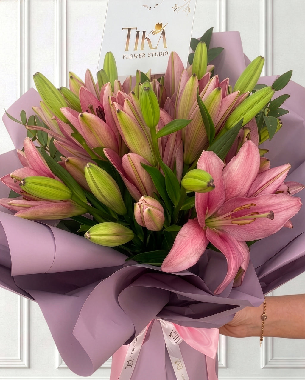 Lily bouquet